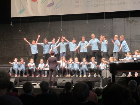 Unsere Aufführung am 4. Schwei­zer Kin­der– und Jugendchorfestival